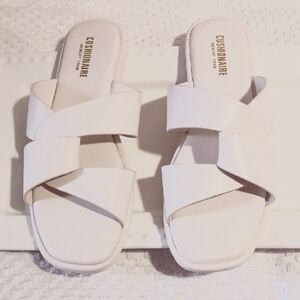 Cushionaire ⚜️ Women's Cream Slide Sandals Memory Foam 9